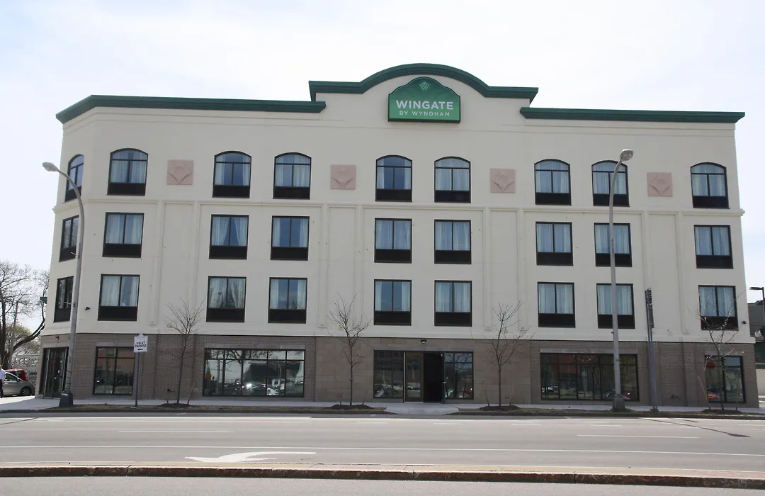 Wingate By Wyndham Niagara Falls-1