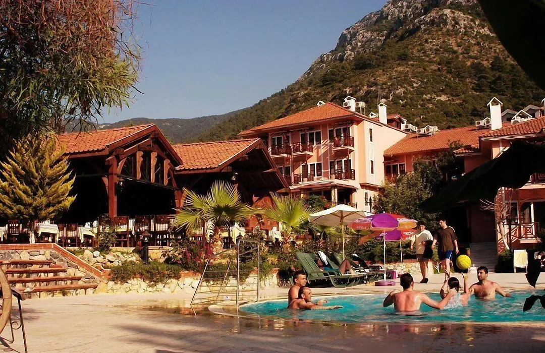 Club Pink Palace Hotel-1