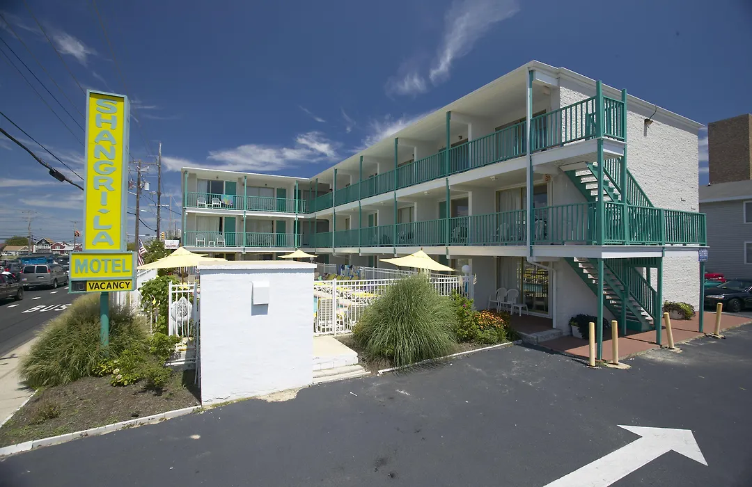 Shangri-La Motel-1