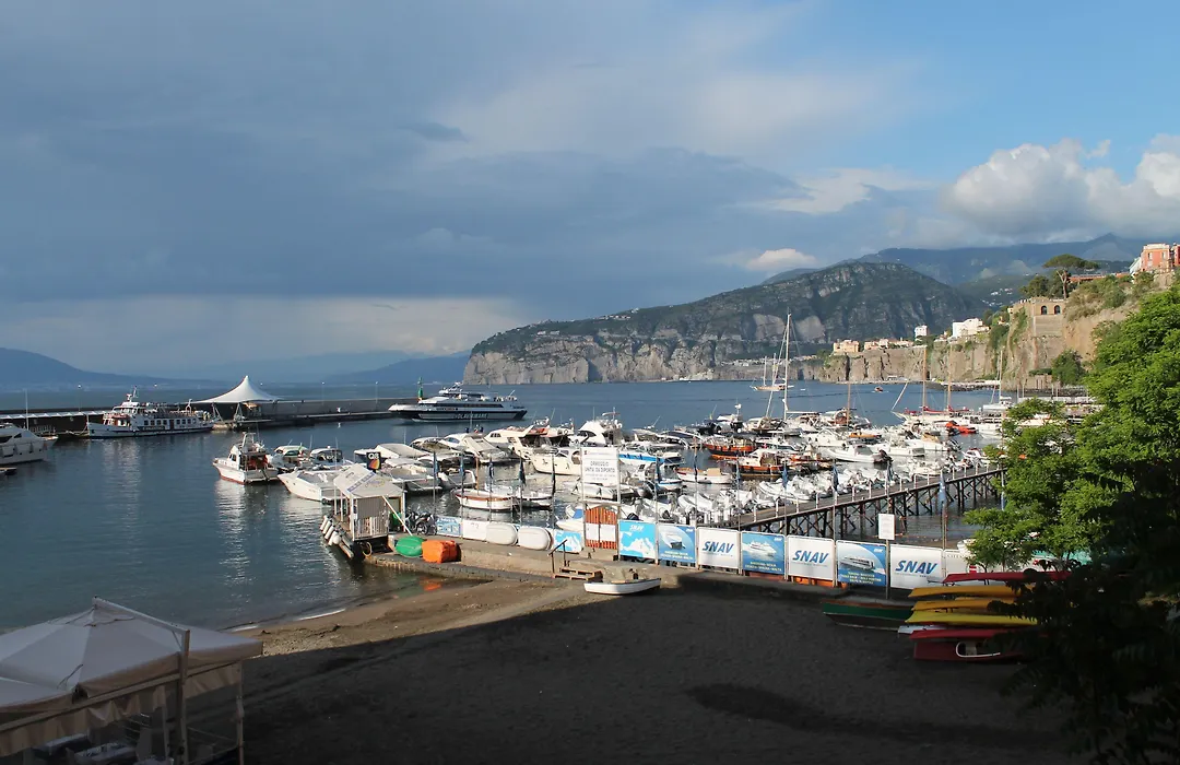 Surriento Suites-1