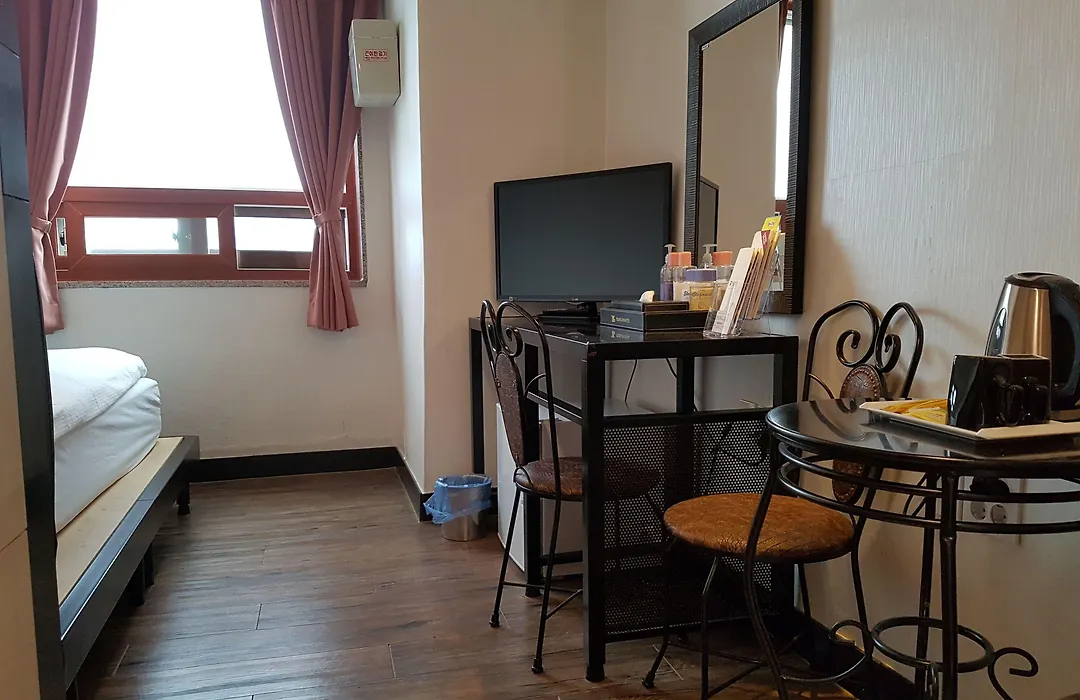 Youngbin Hotel-1