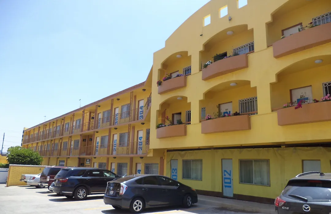 Hotel Pacific-1