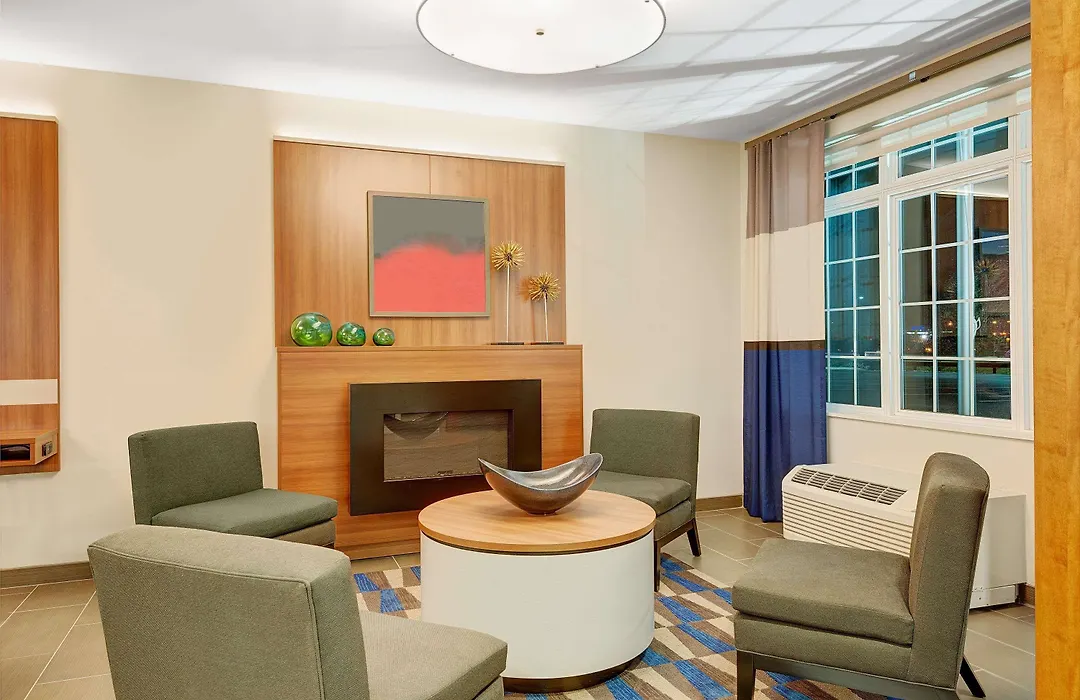 Microtel Inn & Suites By Wyndham Philadelphia Airport Ridley Park-1
