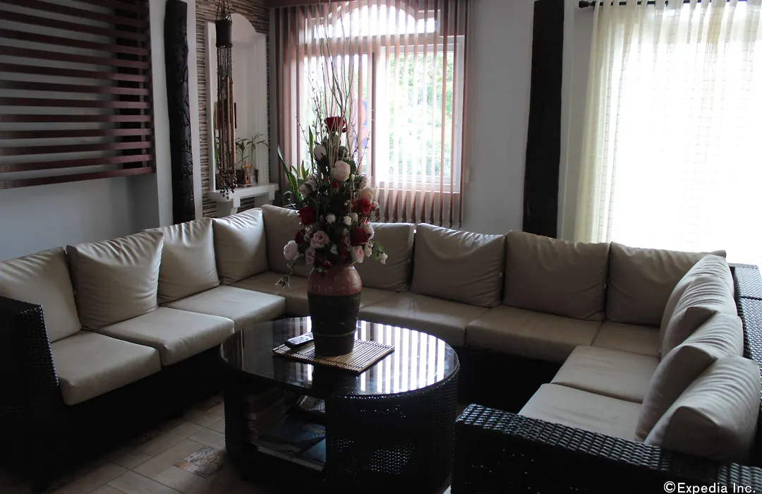 Coron Bancuang Mansion-1