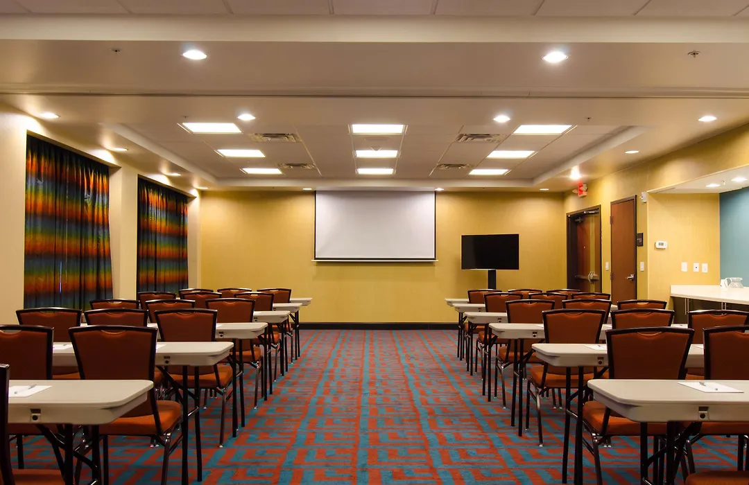 Hampton Inn & Suites Huntsville-1