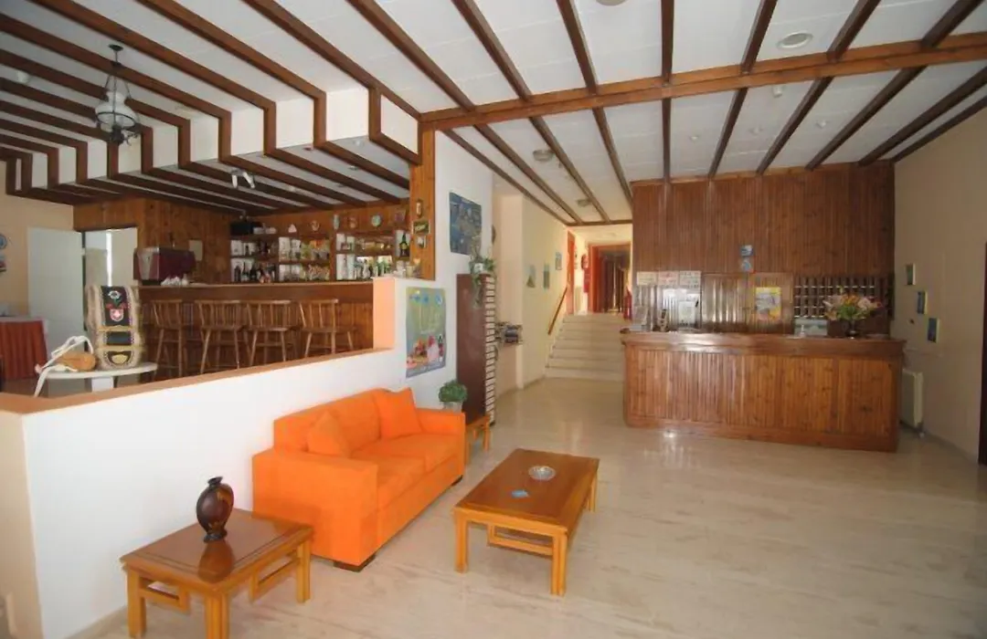 Iris Hotel-1