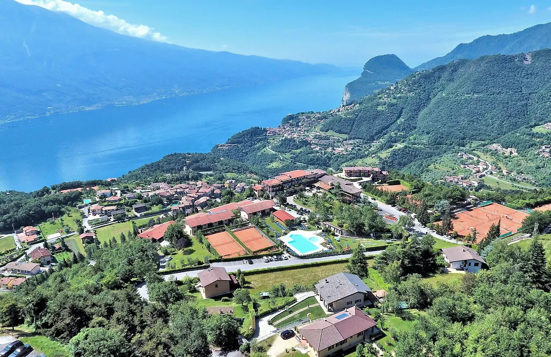Hotel Pineta Campi-1