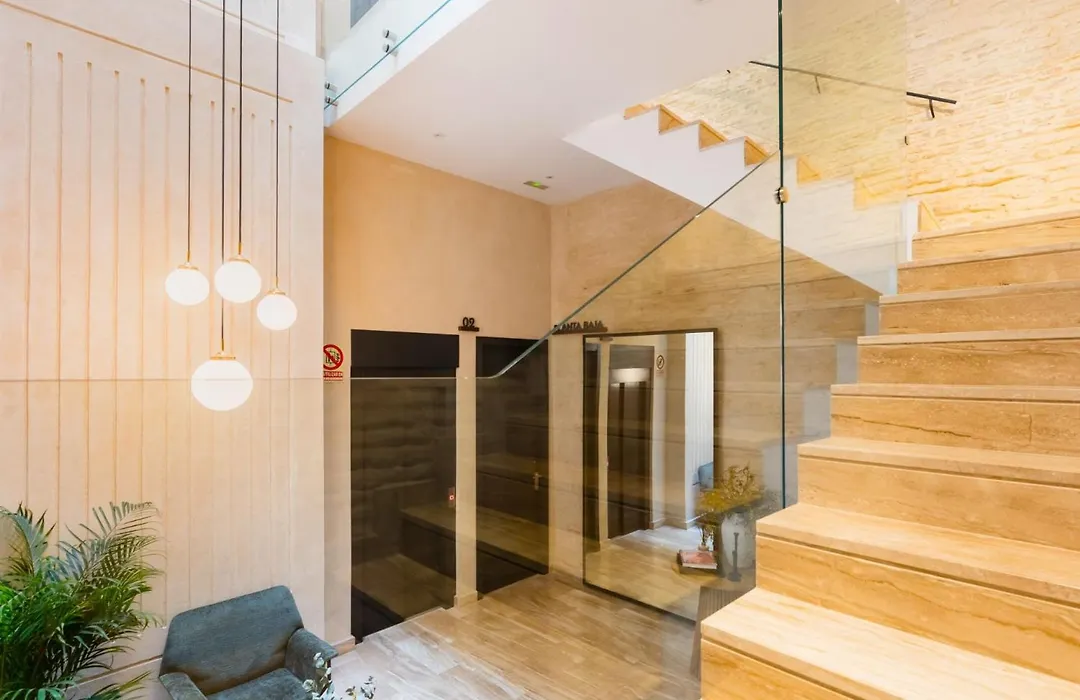 Luxury Apartment Overlooking Casa Pilatos-1
