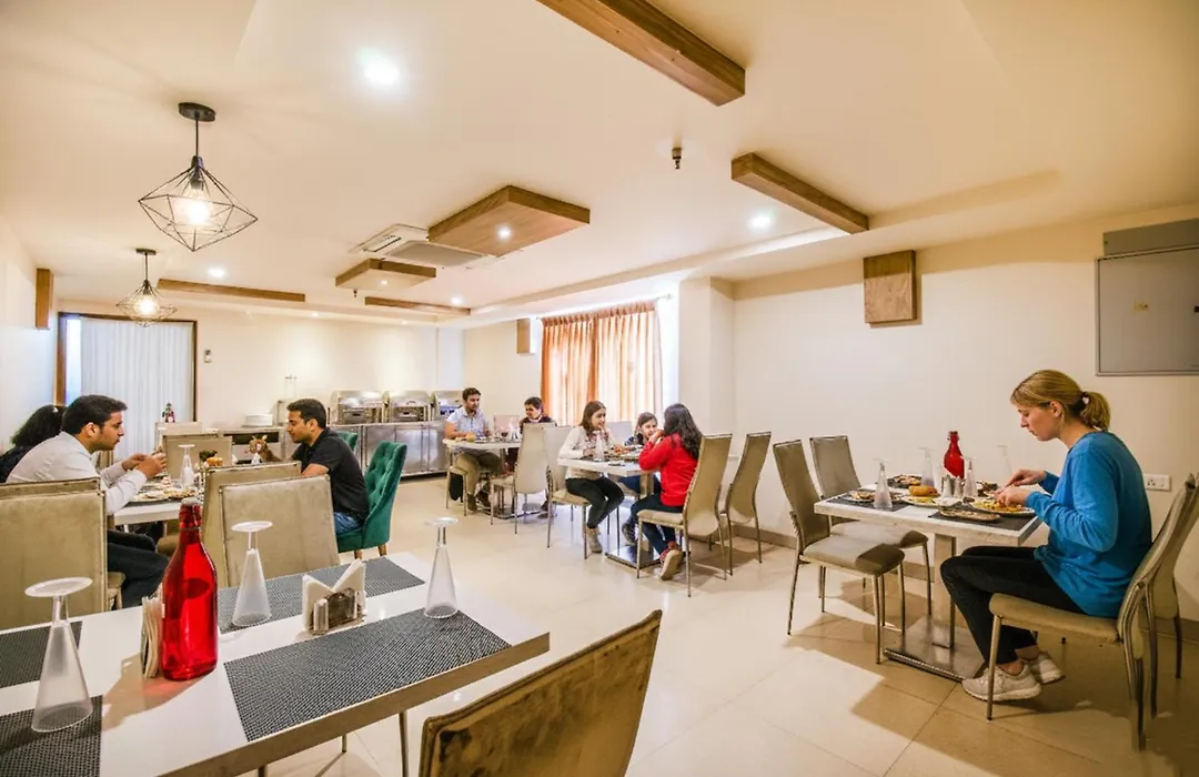 Fabhotel Prime Royal Castle - Nr Coimbatore North Railway Station-1