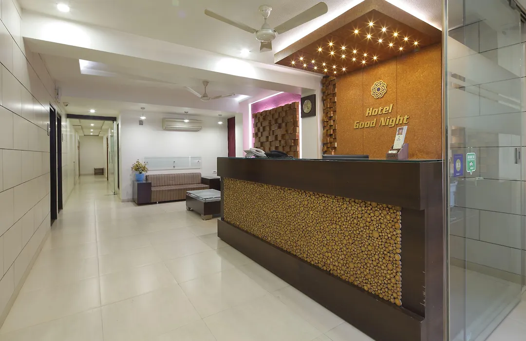 Hotel Good Night-1