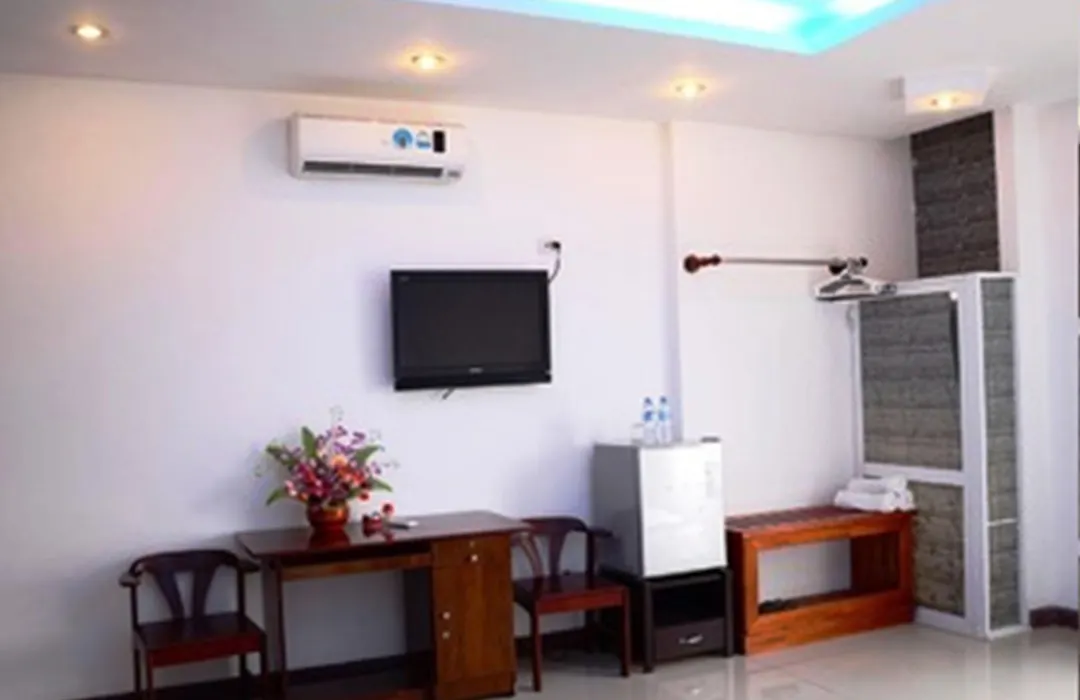 Huong Binh Hotel-1