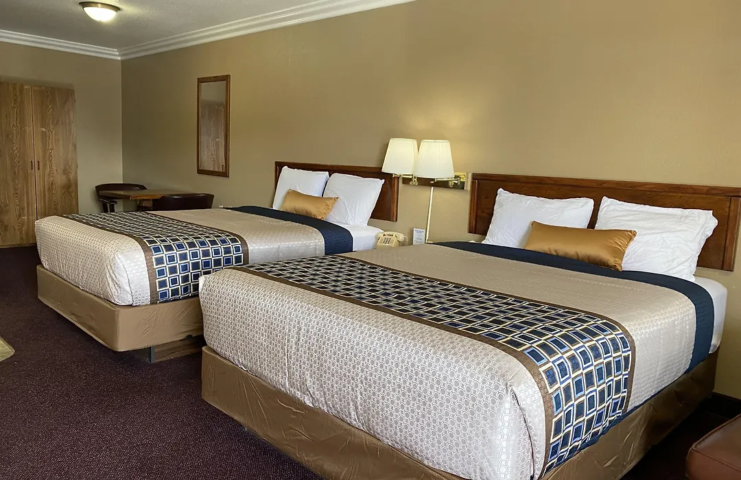 Royal Inn-1
