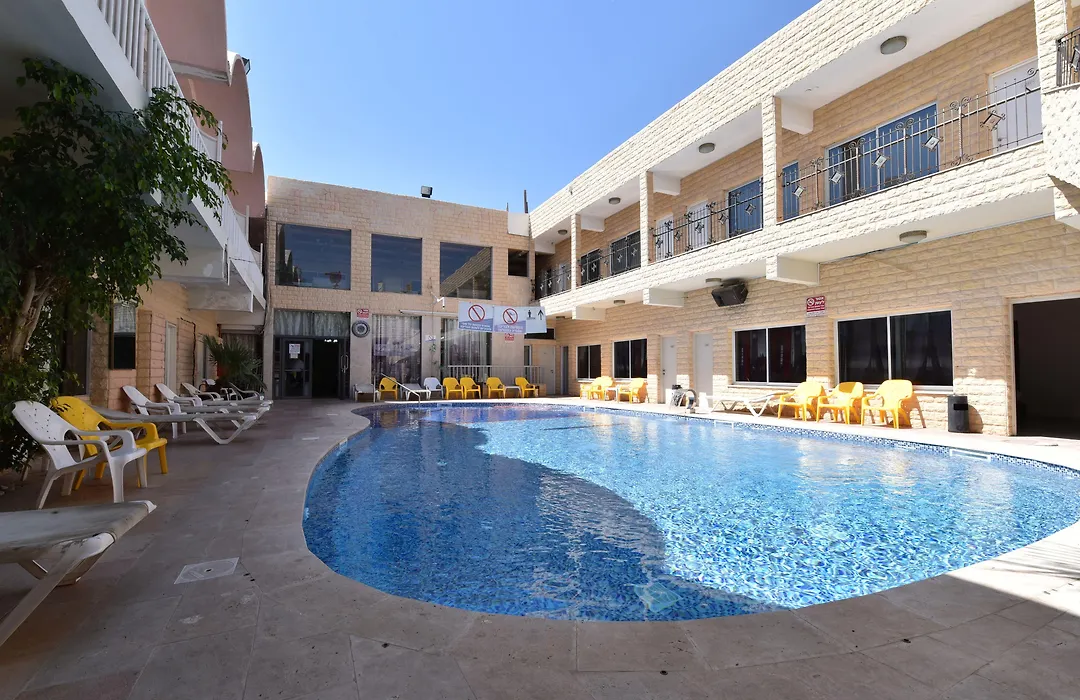 Hotel Maman-1