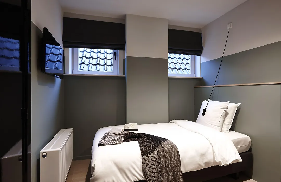 Hotel Monsieur Ernest-1