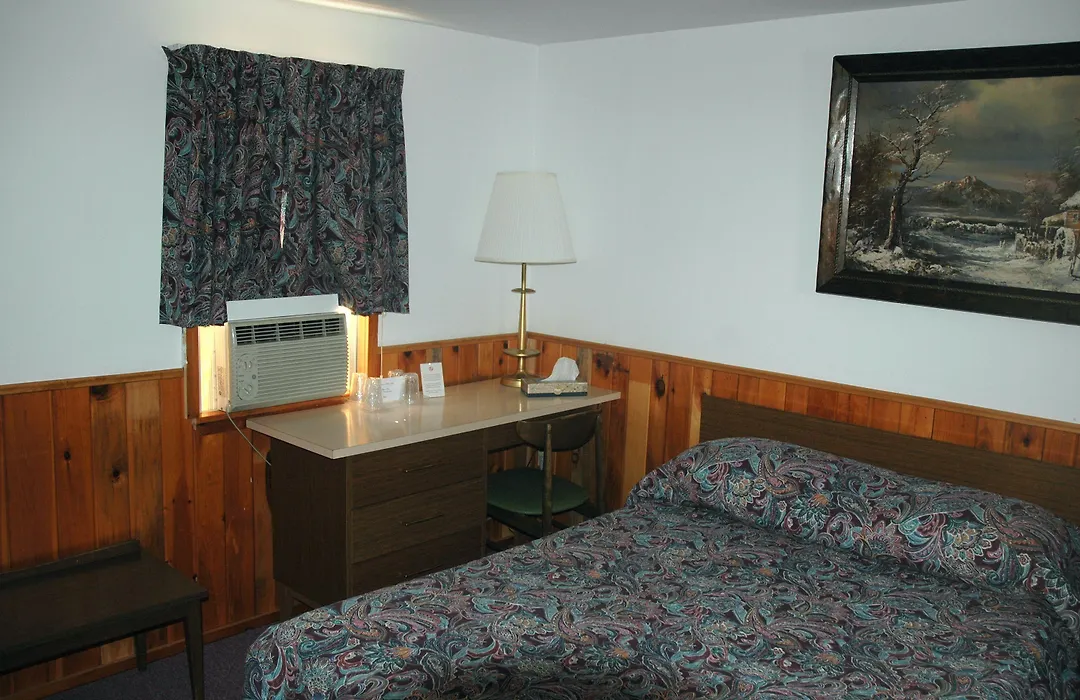 Luzerne Court Motel-1