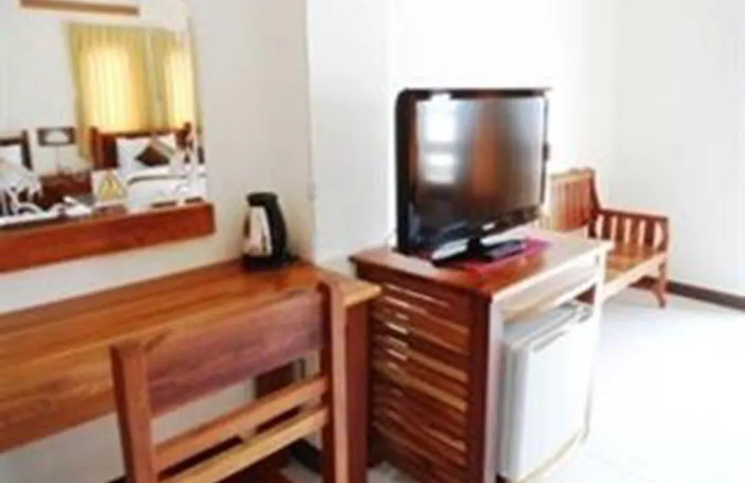 Riverfront Hotel Mukdahan-1
