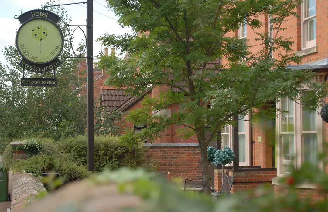 Stratford Limes Hotel-1