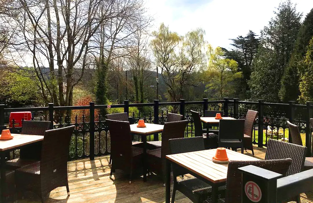 Anglesey Arms Hotel-1