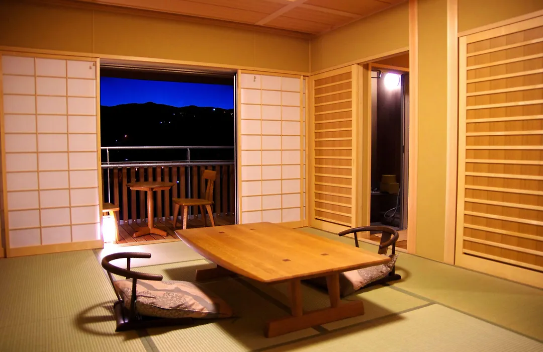 Gero Onsen Yukyunohana-1