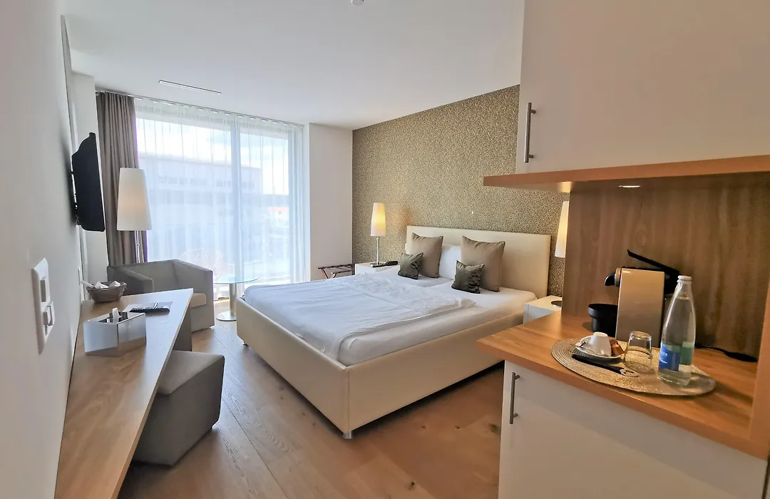 Hotel Birdlodge-1