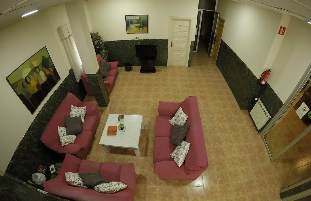 Hostal La Casa de Enfrente-1