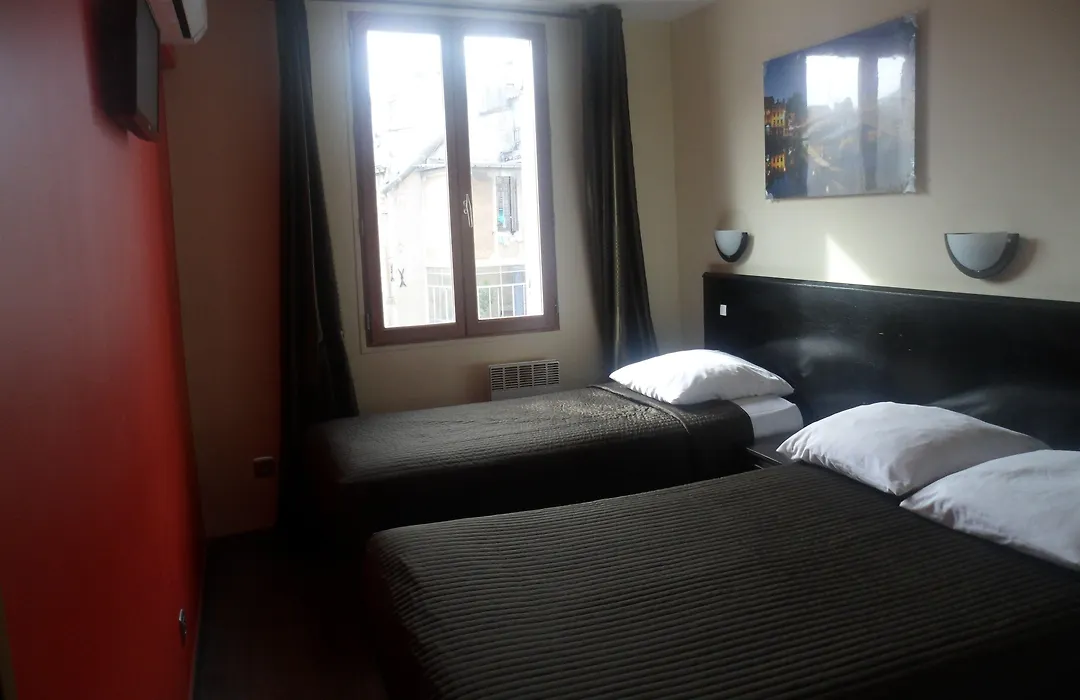 Hotel Victory-1