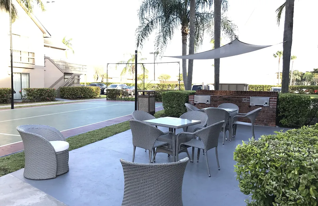 Doral Inn & Suites Miami Airport West-1