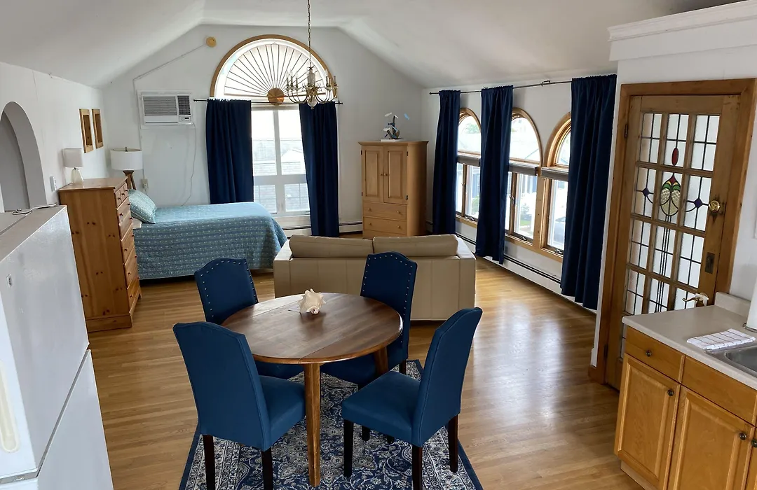Grand View Motel & Suites-1