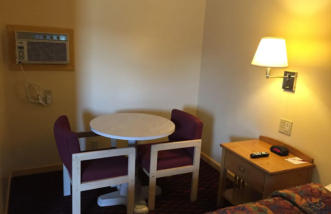 Relax Inn - Saginaw-1