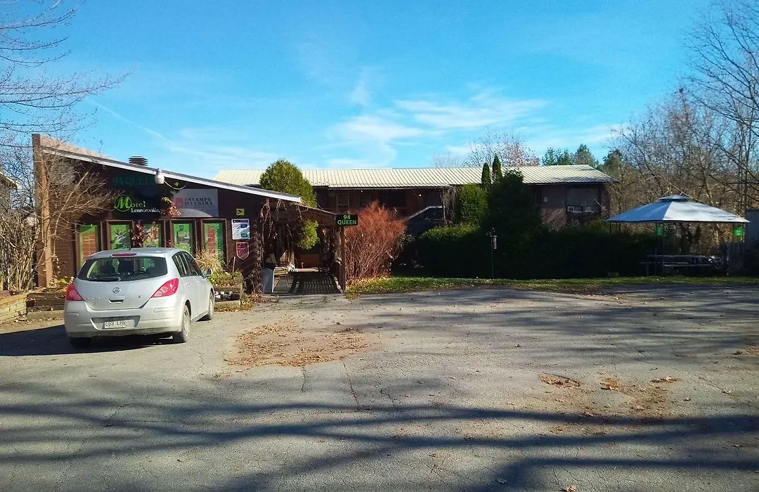 Motel Lennoxville-1
