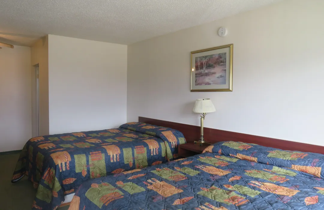 Shamrock Motel-1