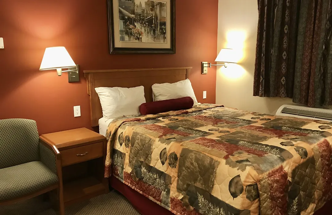Sahara Suites-1