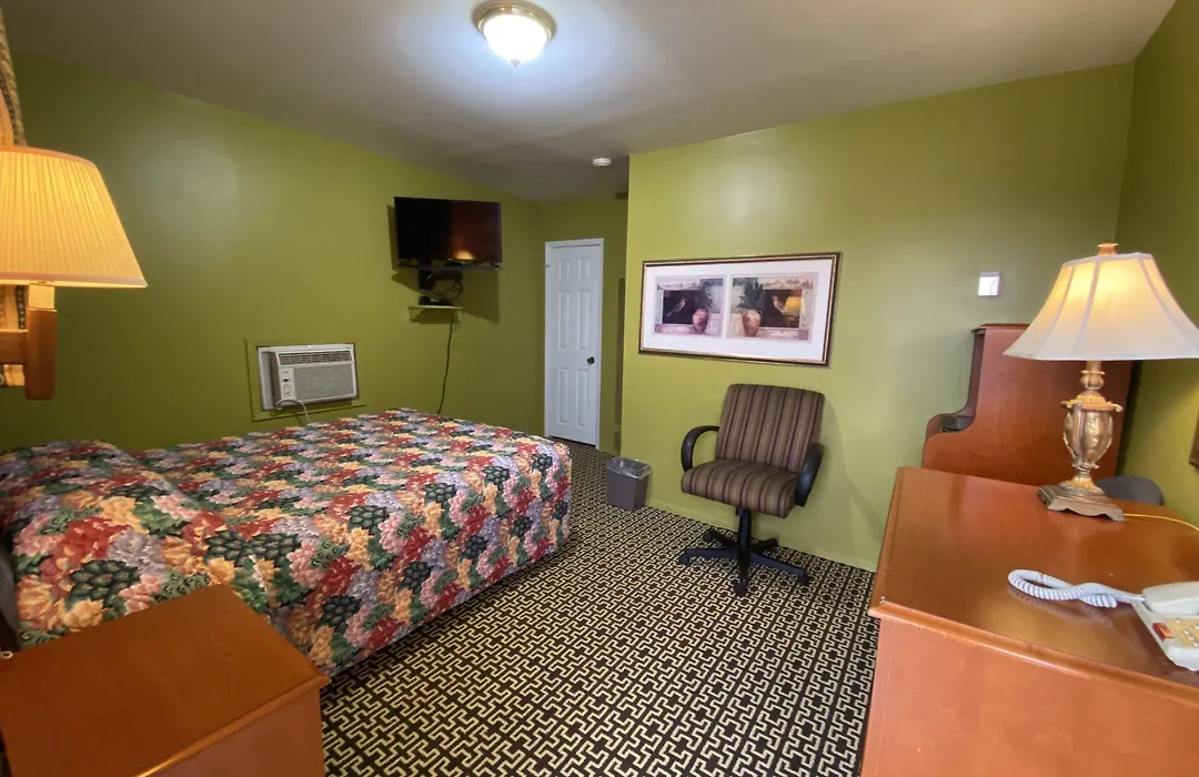 Lincoln Motel-1