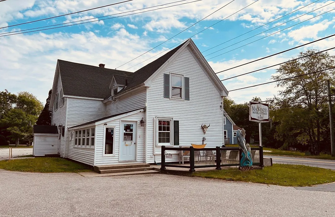 Mackenzie Motel & Cottages-1