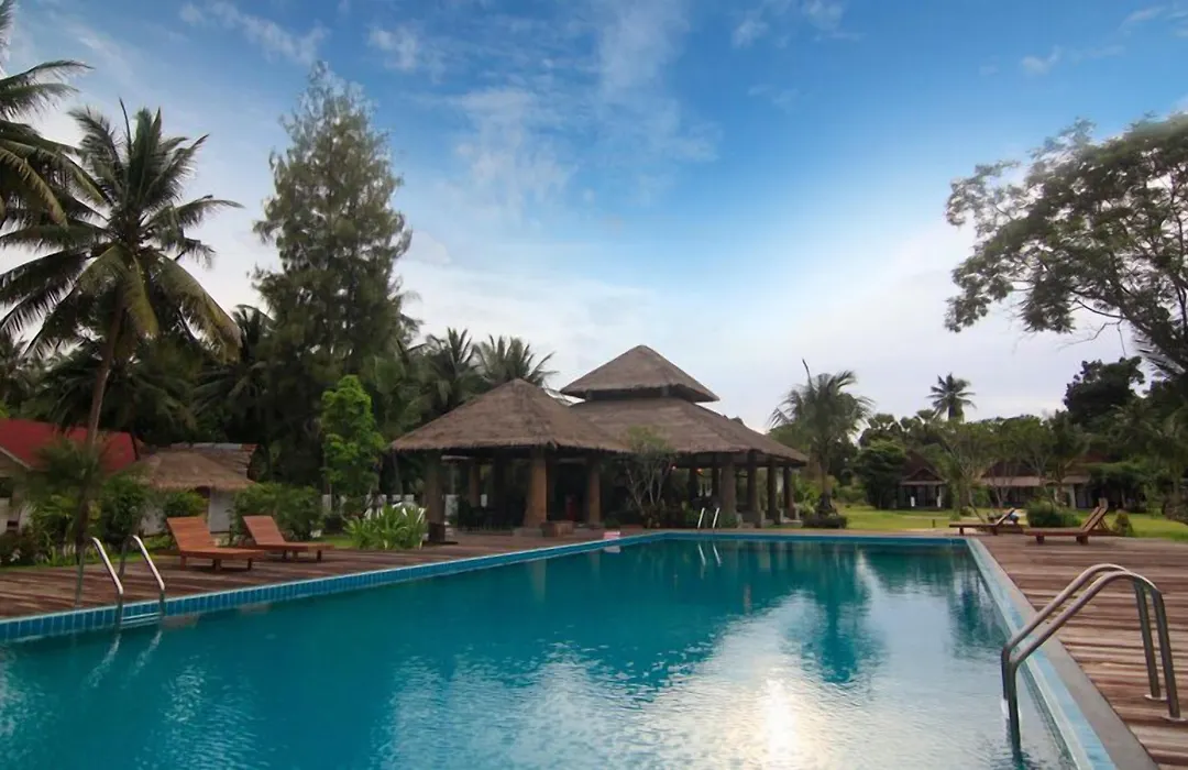Nana Beach Hotel-1