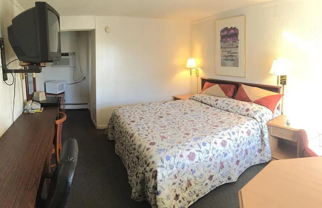 Economy Inn Bloomington-1