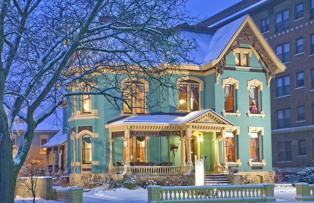Kalamazoo House Bed & Breakfast-1