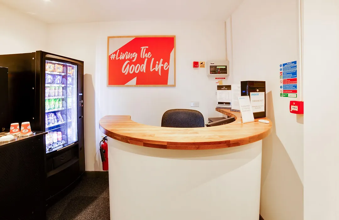 Snooze Hotel-1