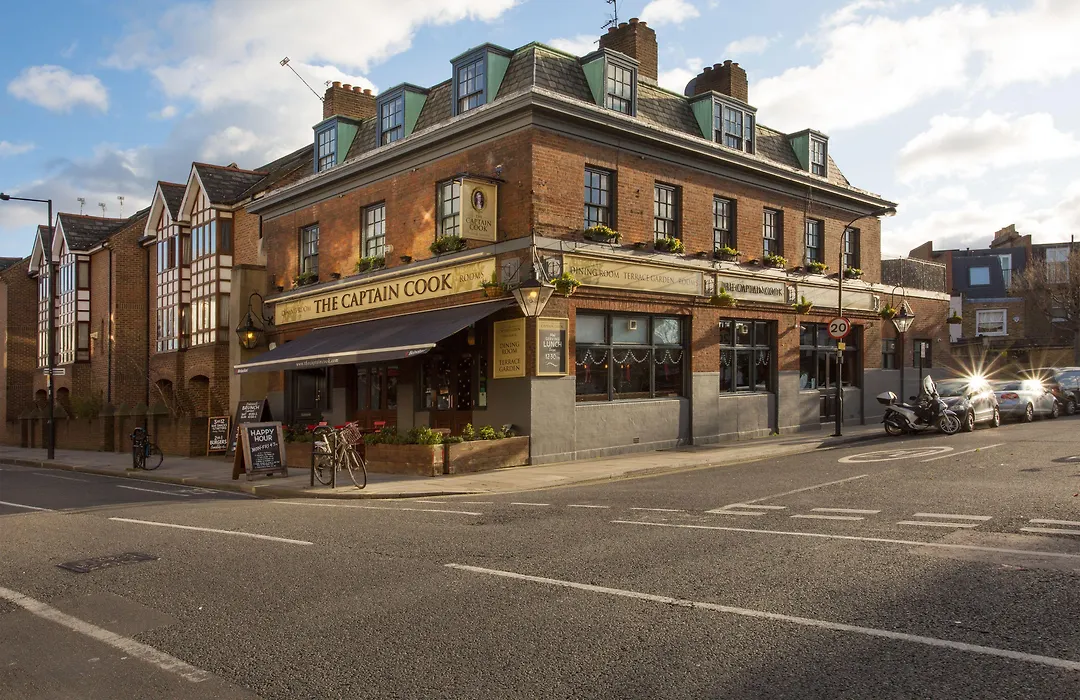 The Captain Cook-1