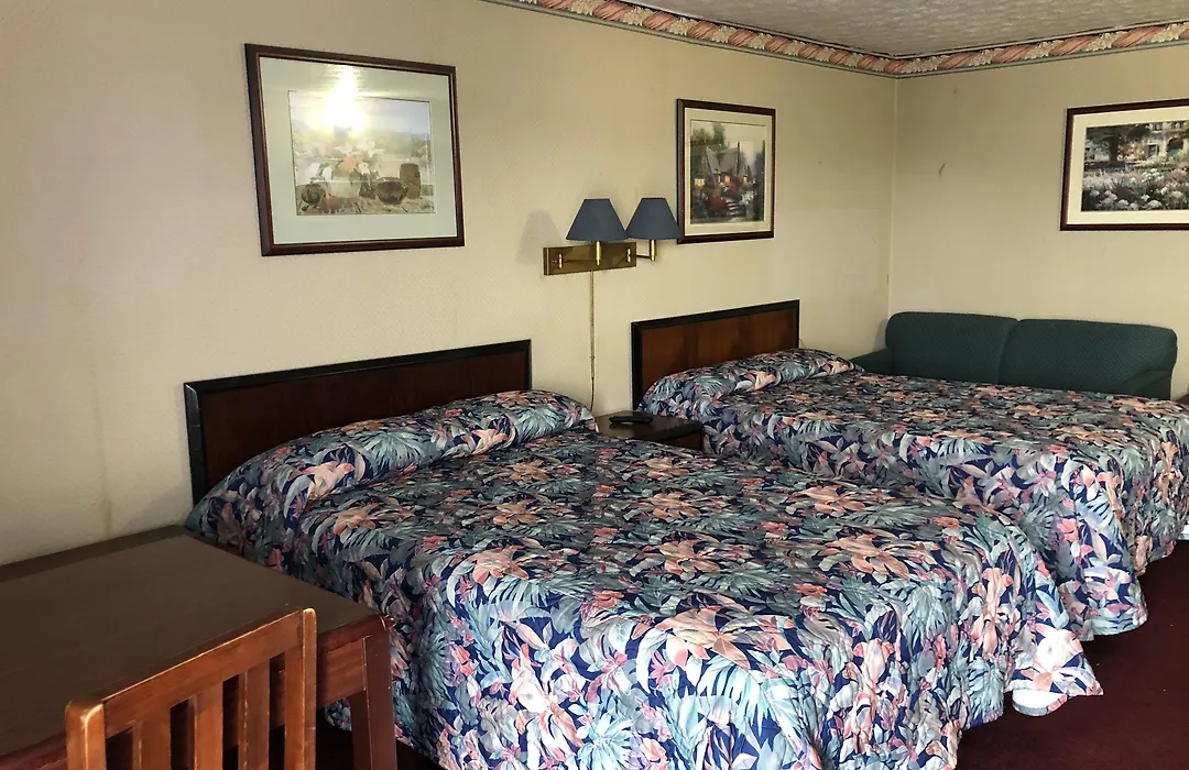 Friendly Inn Motel-1