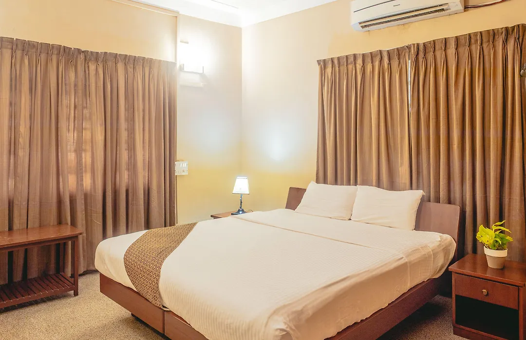 Hanu Reddy Residences Wallace Garden-1