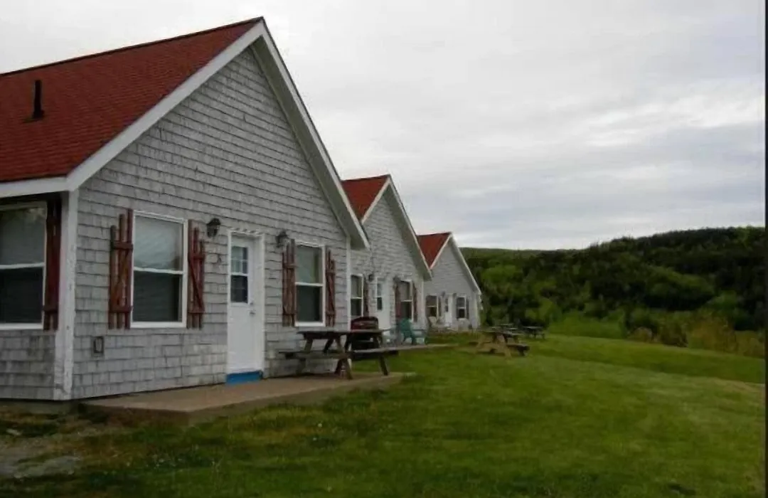 Chisholms Of Troy Coastal Cottages-1