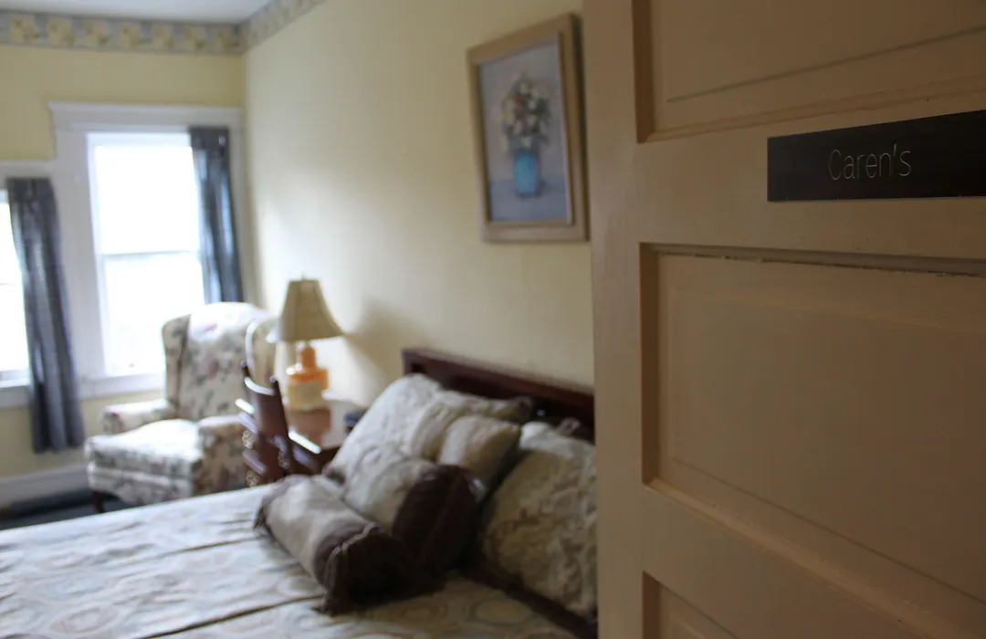 Victorian Charm Inn-1