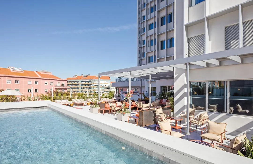 Hotel Acta Moa-1