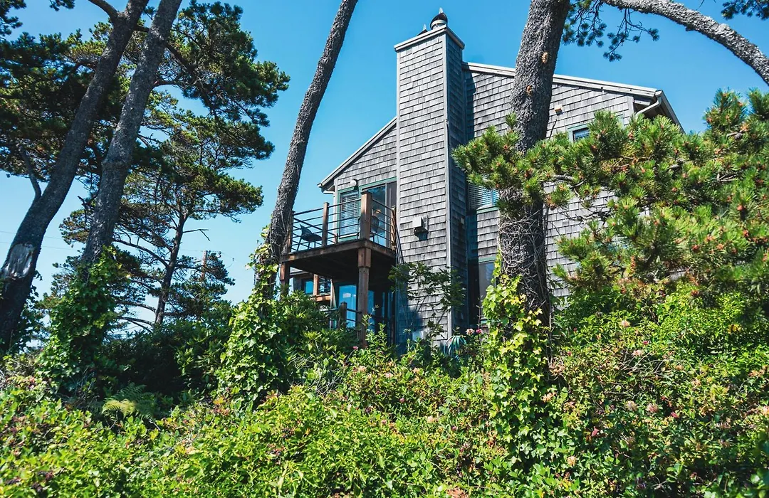 The Inn At Manzanita-1