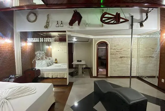 Motel Pousada do Cowboy-1