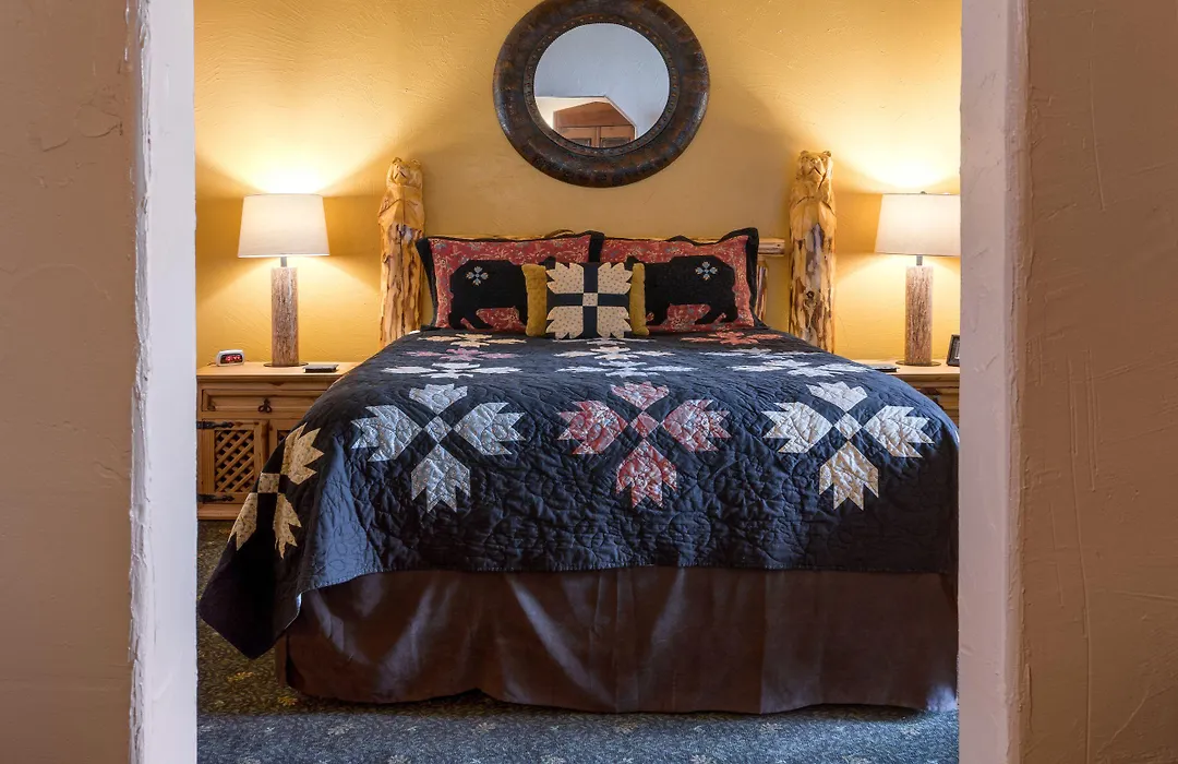 Mariposa Lodge Bed And Breakfast-1