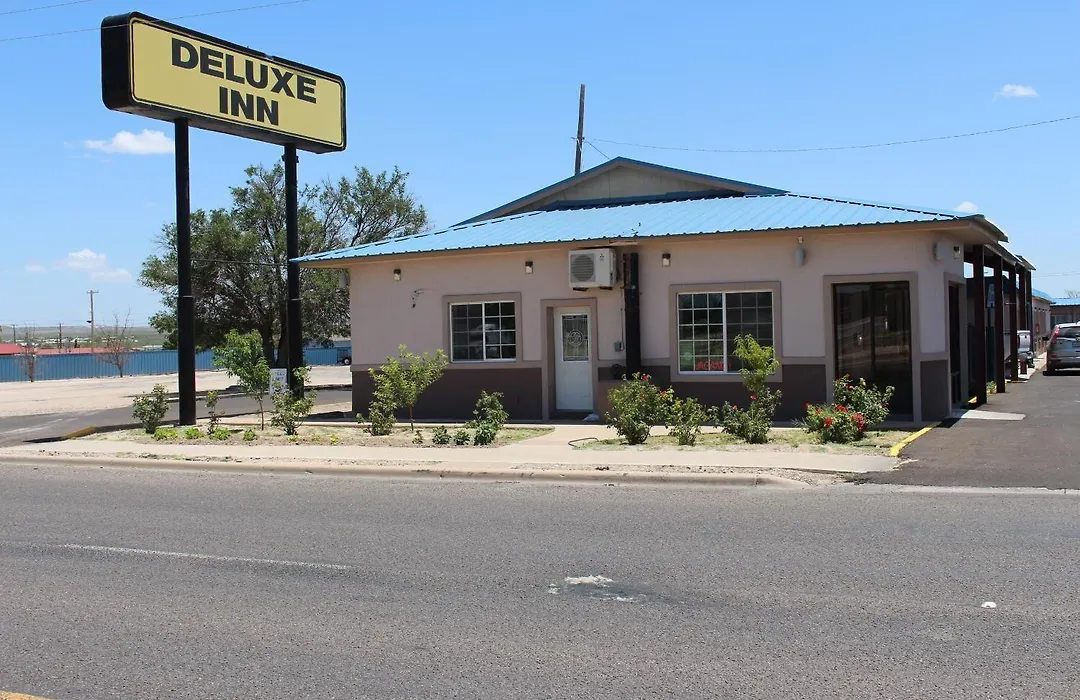 Deluxe Inn Fort Stockton-1