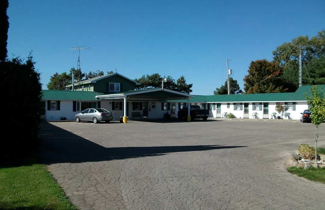 Silver Motel-1