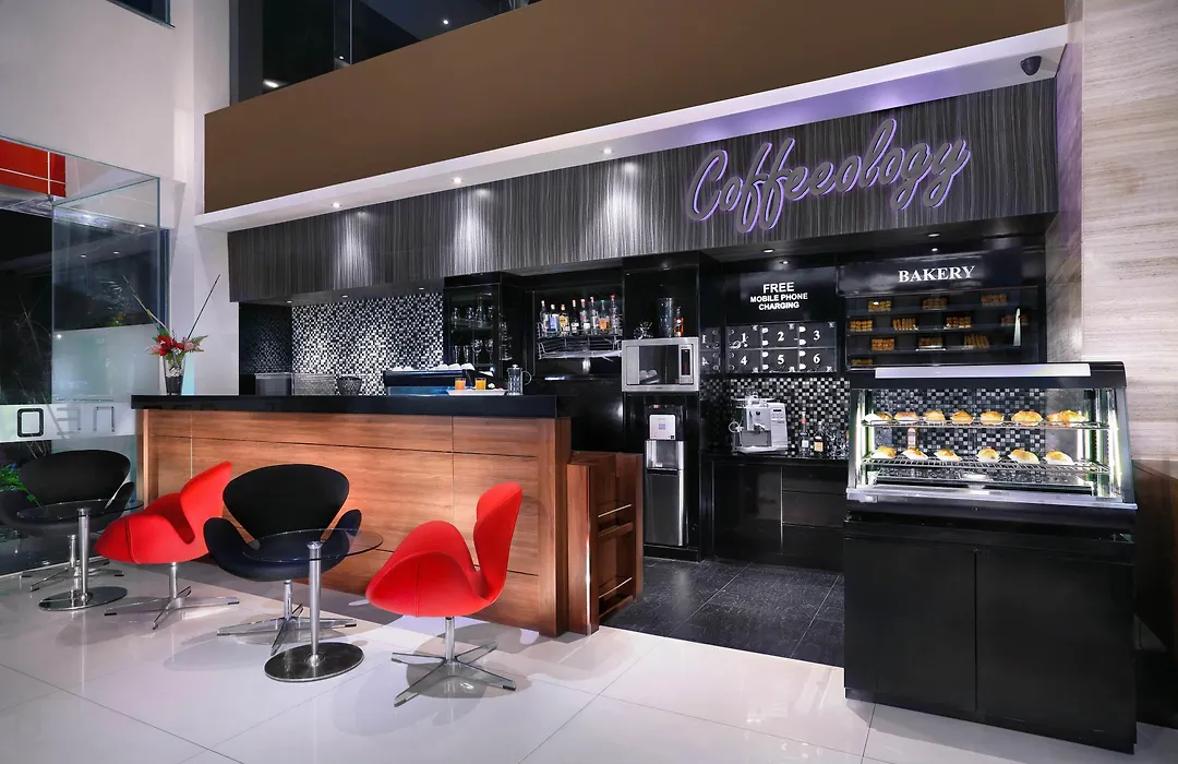 Hotel Neo Gubeng By Aston-1